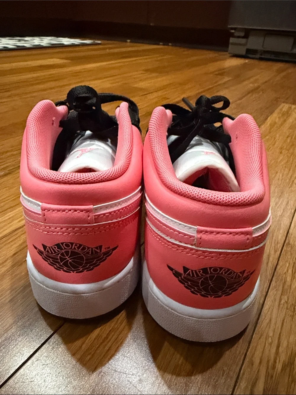 Nike Air Jordan 1 Low Kids 6Y